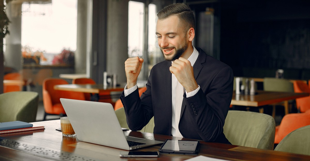 Cursos online gratuitos que auxiliam profissionalmente